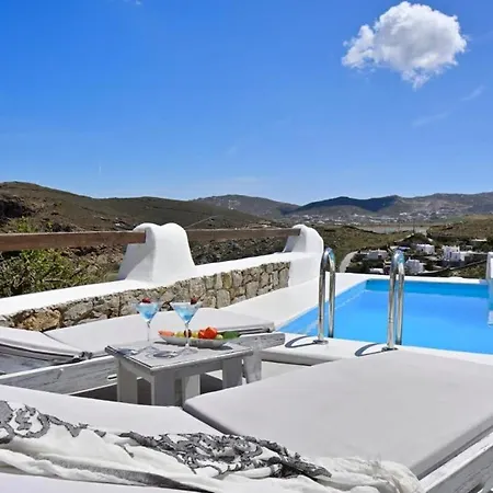 Panormos Beach Escape Dreamy Coastal Retreat וילה