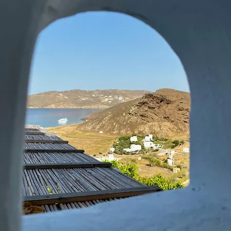 Panormos Beach Escape Dreamy Coastal Retreat וילה